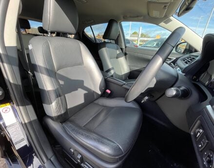 Lexus CT 200H PREMIER 60