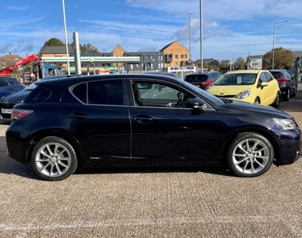 Lexus CT 200H PREMIER 10
