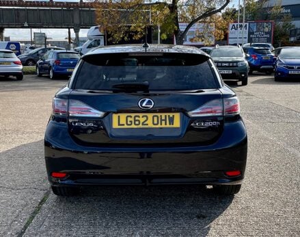 Lexus CT 200H PREMIER 6