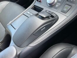 Lexus CT 200H PREMIER 47