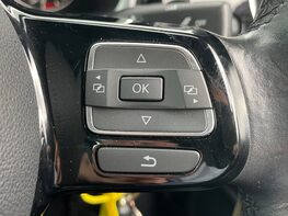 Volkswagen Beetle DESIGN TSI 39