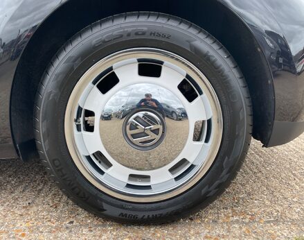 Volkswagen Beetle DESIGN TSI 16