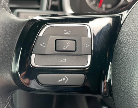 Volkswagen Beetle DESIGN TSI 38