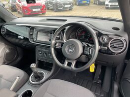 Volkswagen Beetle DESIGN TSI 17