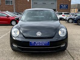 Volkswagen Beetle DESIGN TSI 5