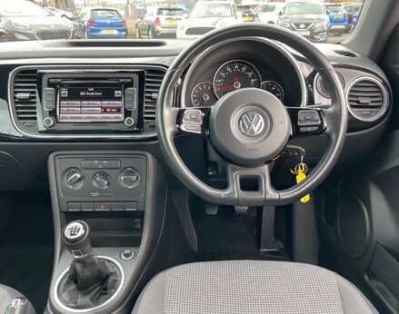 Volkswagen Beetle DESIGN TSI 18