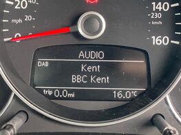 Volkswagen Beetle DESIGN TSI 23