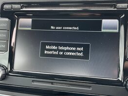 Volkswagen Beetle DESIGN TSI 29