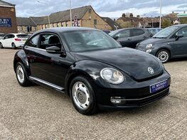 Volkswagen Beetle DESIGN TSI 4