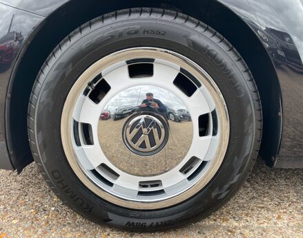 Volkswagen Beetle DESIGN TSI 13