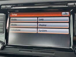 Volkswagen Beetle DESIGN TSI 28