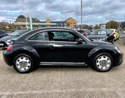 Volkswagen Beetle DESIGN TSI 10