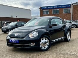 Volkswagen Beetle DESIGN TSI 1