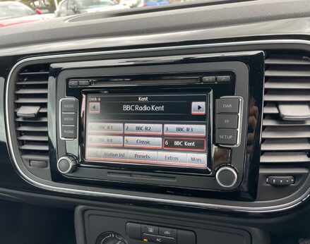 Volkswagen Beetle DESIGN TSI 25