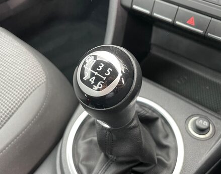 Volkswagen Beetle DESIGN TSI 37