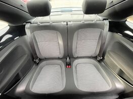 Volkswagen Beetle DESIGN TSI 47