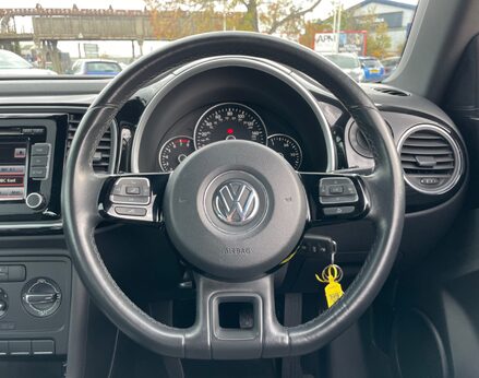 Volkswagen Beetle DESIGN TSI 19