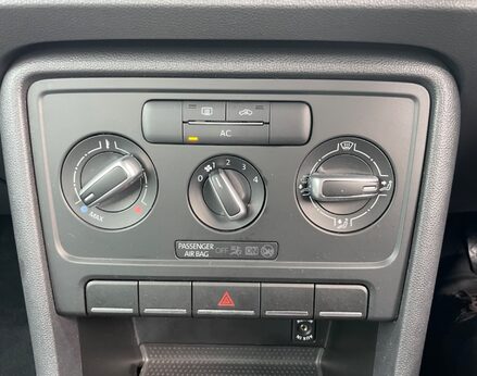 Volkswagen Beetle DESIGN TSI 34