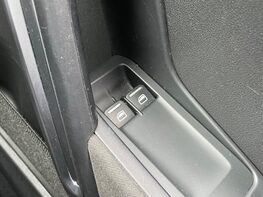 Volkswagen Beetle DESIGN TSI 44