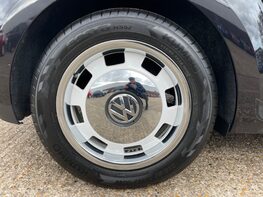 Volkswagen Beetle DESIGN TSI 15