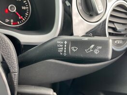 Volkswagen Beetle DESIGN TSI 41