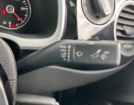 Volkswagen Beetle DESIGN TSI 41