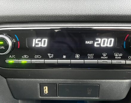 Mazda 2 Hybrid SELECT 50