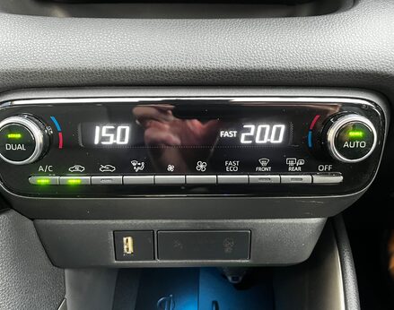 Mazda 2 Hybrid SELECT 49