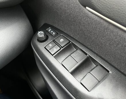 Mazda 2 Hybrid SELECT 61