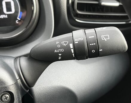 Mazda 2 Hybrid SELECT 58