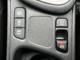 Mazda 2 Hybrid SELECT 55