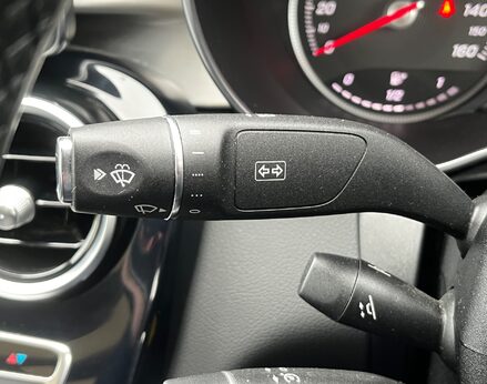 Mercedes-Benz C Class C 200 SPORT PREMIUM PLUS 52