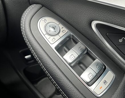 Mercedes-Benz C Class C 200 SPORT PREMIUM PLUS 57