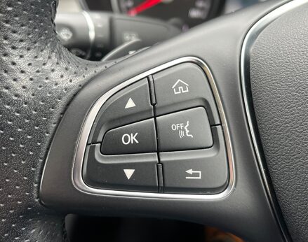 Mercedes-Benz C Class C 200 SPORT PREMIUM PLUS 48