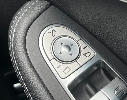 Mercedes-Benz C Class C 200 SPORT PREMIUM PLUS 56