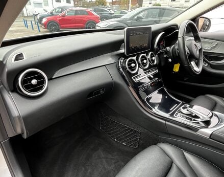 Mercedes-Benz C Class C 200 SPORT PREMIUM PLUS 17