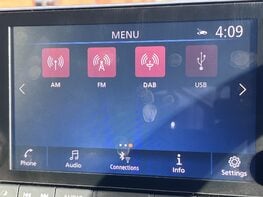 Nissan Juke DIG-T ACENTA 41