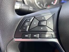 Nissan Juke DIG-T ACENTA 47