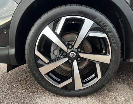 Nissan Qashqai DIG-T TEKNA DCT 13