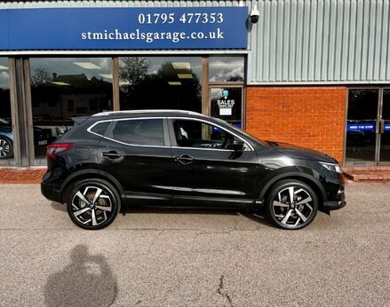 Nissan Qashqai DIG-T TEKNA DCT 10