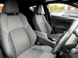 Toyota C-HR DESIGN 59