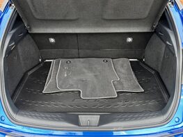 Toyota C-HR DESIGN 64