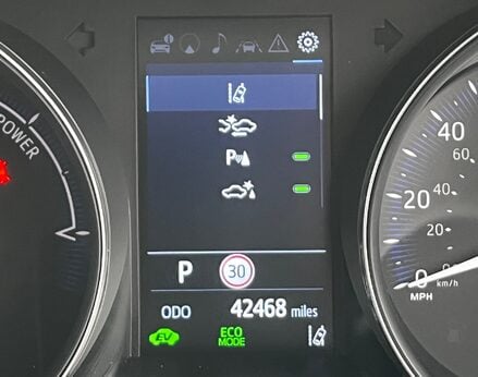 Toyota C-HR DESIGN 29