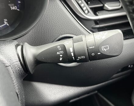 Toyota C-HR DESIGN 54