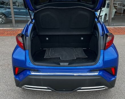 Toyota C-HR DESIGN 63