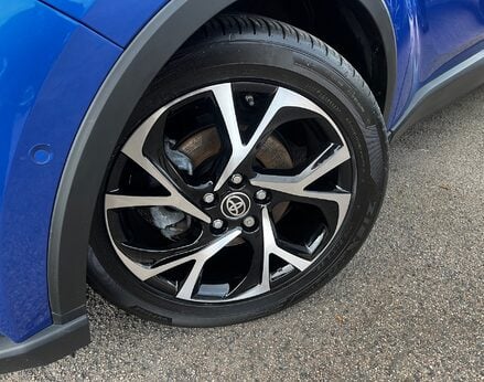 Toyota C-HR DESIGN 3