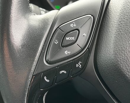 Toyota C-HR DESIGN 51