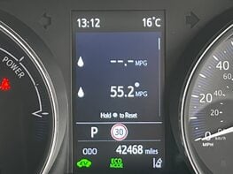 Toyota C-HR DESIGN 26