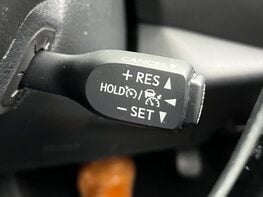 Toyota C-HR DESIGN 55