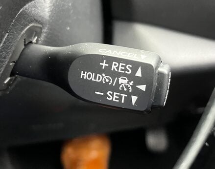 Toyota C-HR DESIGN 55